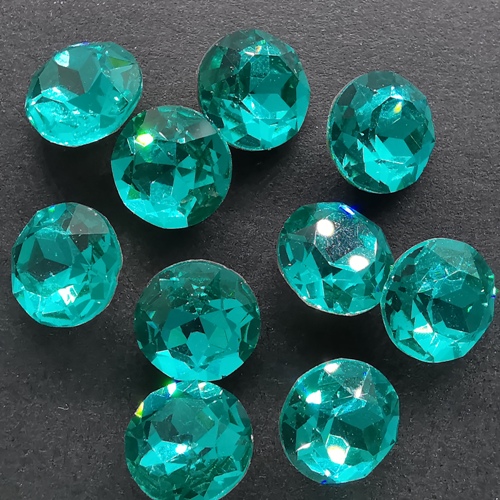 8mm Chinese Chaton-Blue Zircon