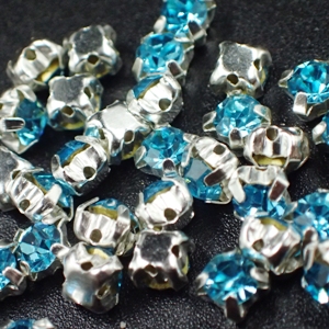 4mm-Chaton Montees - Aqua