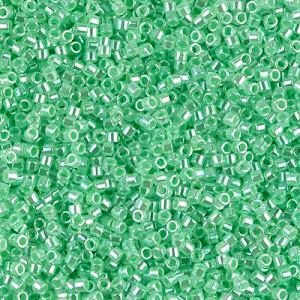 Miyuki Delica - DB237 Lined Crystal/Light Green