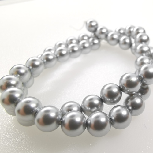 Preciosa Nacre Crystal Round pearls 4mm - Light Grey