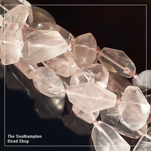 Rose Quartz Irregular (22pcs)