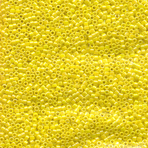 Miyuki Delica - DB160 Opaque Yellow AB