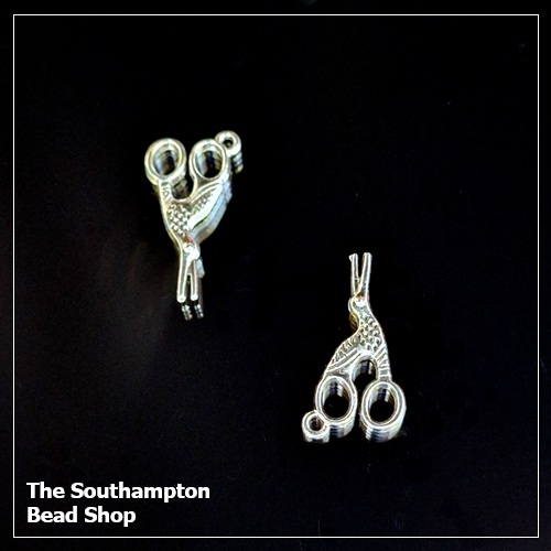 Metal Charm-Scissors 2 (2pcs) - www.thesouthamptonbeadshop.co.uk
